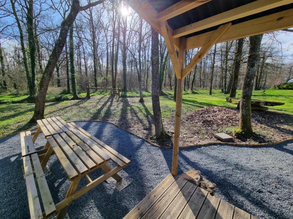 Les Chalets De Saumur, Piscine & Parc Boise, 100M Du Cadrenoir 外观 照片