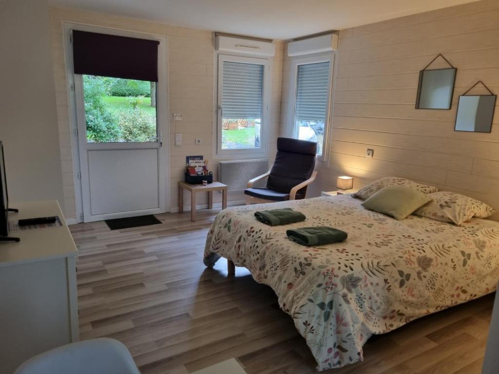 Les Chalets De Saumur, Piscine & Parc Boise, 100M Du Cadrenoir 外观 照片