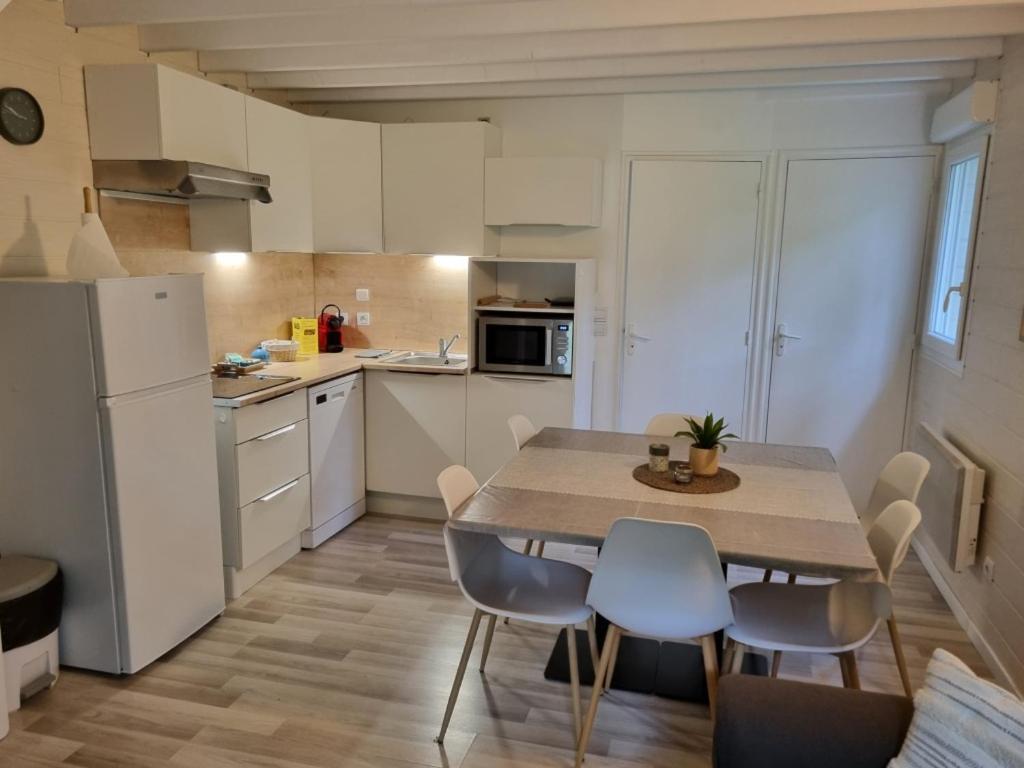 Les Chalets De Saumur, Piscine & Parc Boise, 100M Du Cadrenoir 客房 照片
